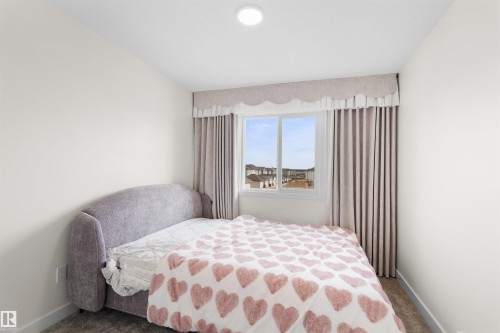 17651 49 Street, Edmonton, AB - Indoor Photo Showing Bedroom