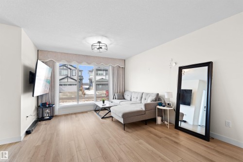 17651 49 Street, Edmonton, AB - Indoor