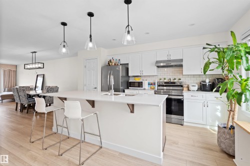 17651 49 Street, Edmonton, AB - Indoor Photo Showing Kitchen With Upgraded Kitchen