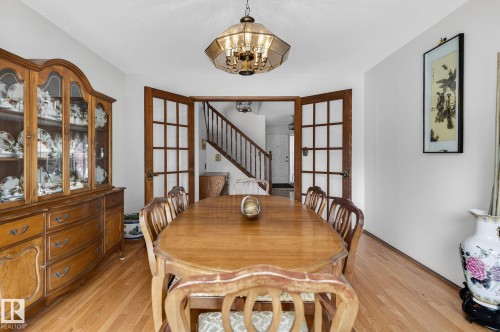 4720 147A Street, Edmonton, AB - Indoor Photo Showing Dining Room
