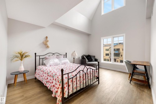 305 9803 96A Street, Edmonton, AB - Indoor Photo Showing Bedroom