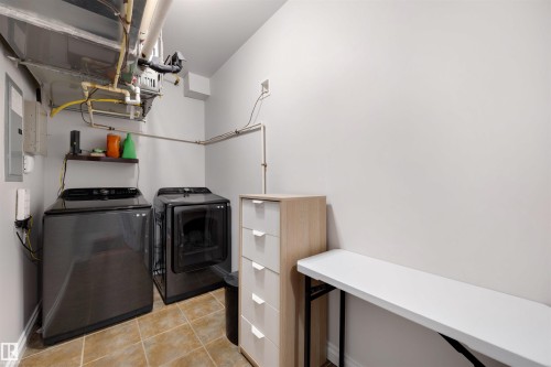 305 9803 96A Street, Edmonton, AB - Indoor Photo Showing Laundry Room