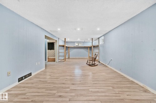 4717 49 Avenue, Legal, AB - Indoor Photo Showing Other Room