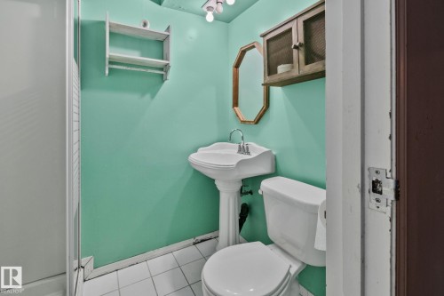 4717 49 Avenue, Legal, AB - Indoor Photo Showing Bathroom