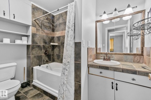 4717 49 Avenue, Legal, AB - Indoor Photo Showing Bathroom