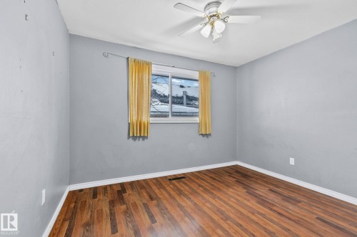 4717 49 Avenue, Legal, AB - Indoor Photo Showing Other Room
