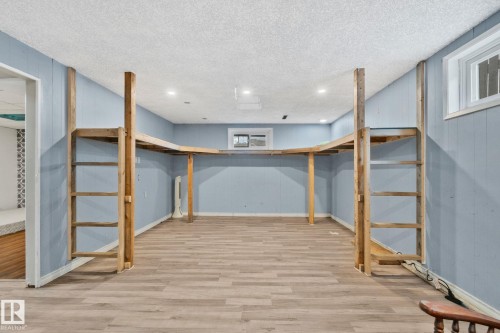 4717 49 Avenue, Legal, AB - Indoor Photo Showing Other Room