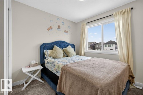 1120 Plum Ln, Edmonton, AB - Indoor Photo Showing Bedroom