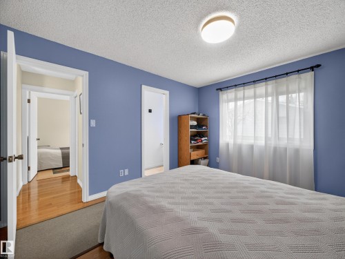 8906 83 Avenue, Edmonton, AB - Indoor Photo Showing Bedroom