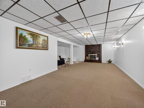 8906 83 Avenue, Edmonton, AB - Indoor Photo Showing Other Room