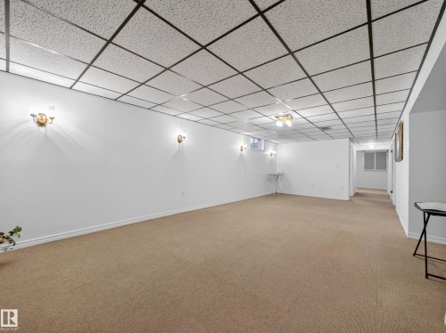 8906 83 Avenue, Edmonton, AB - Indoor Photo Showing Other Room