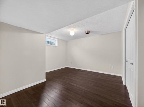 8906 83 Avenue, Edmonton, AB - Indoor Photo Showing Other Room