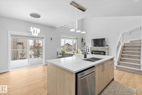 82 Meadowland Way, Spruce Grove, AB - Indoor Photo Showing Kitchen With Double Sink