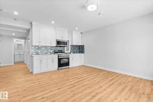 82 Meadowland Way, Spruce Grove, AB - Indoor Photo Showing Kitchen