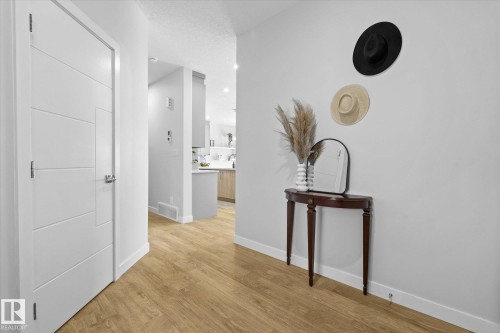 82 Meadowland Way, Spruce Grove, AB - Indoor Photo Showing Other Room