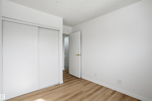 202 Kaskitayo Crest, Edmonton, AB - Indoor Photo Showing Other Room