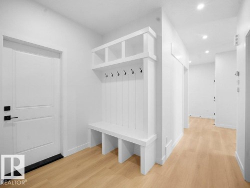 3324 Chickadee Dr, Edmonton, AB - Indoor Photo Showing Other Room
