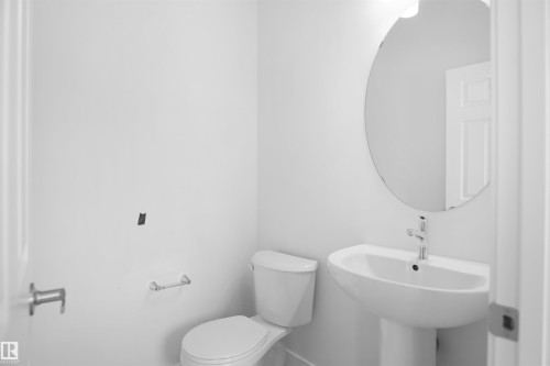 1210 Keswick Drive, Edmonton, AB - Indoor Photo Showing Bathroom