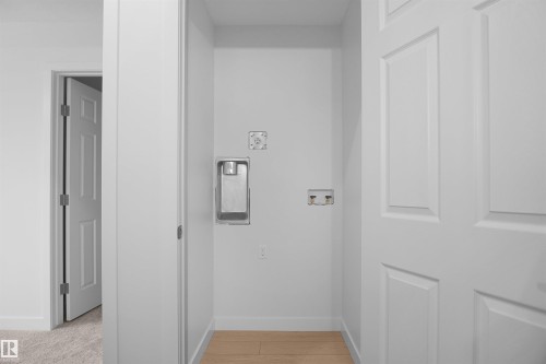 1210 Keswick Drive, Edmonton, AB - Indoor Photo Showing Other Room