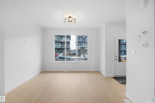 1210 Keswick Drive, Edmonton, AB - Indoor Photo Showing Other Room