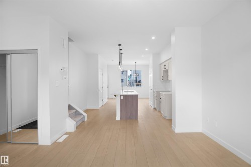 1210 Keswick Drive, Edmonton, AB - Indoor Photo Showing Other Room