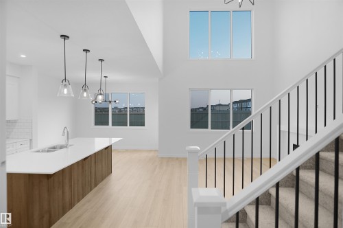 7227 182 Avenue, Edmonton, AB - Indoor