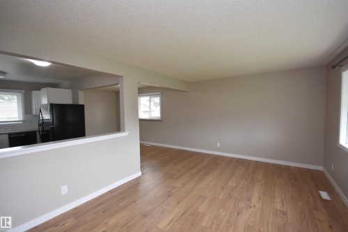 13527 70 Street, Edmonton, AB - Indoor Photo Showing Other Room