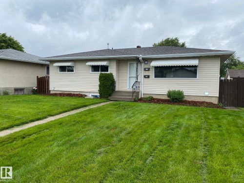 13527 70 Street  Edmonton, AB T5C 0K5