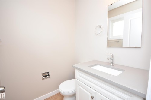 13527 70 Street, Edmonton, AB - Indoor Photo Showing Bathroom