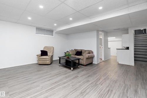 3706 131A Avenue, Edmonton, AB - Indoor