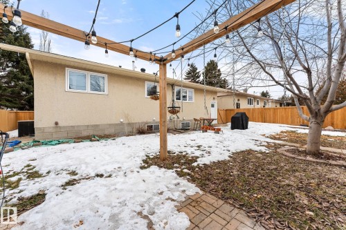 11712 48 Avenue, Edmonton, AB - Outdoor