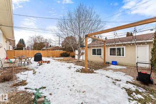 11712 48 Avenue, Edmonton, AB - Outdoor