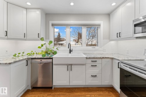 11712 48 Avenue, Edmonton, AB - Indoor Photo Showing Kitchen With Upgraded Kitchen