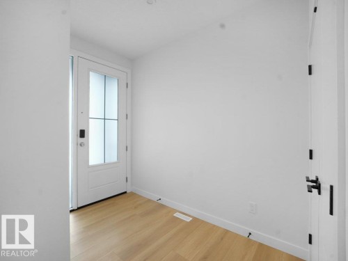 3328 Chickadee Drive, Edmonton, AB - Indoor Photo Showing Other Room