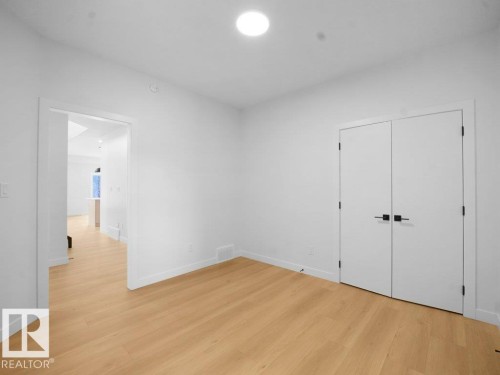 3328 Chickadee Drive, Edmonton, AB - Indoor Photo Showing Other Room