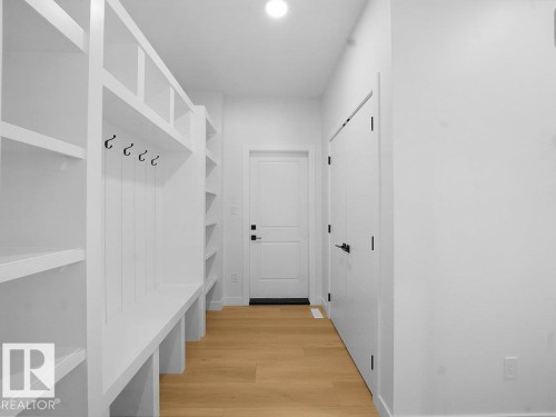 3328 Chickadee Drive, Edmonton, AB - Indoor Photo Showing Other Room