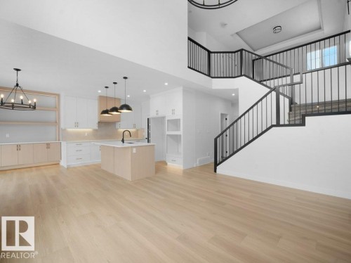 3328 Chickadee Drive, Edmonton, AB - Indoor Photo Showing Kitchen