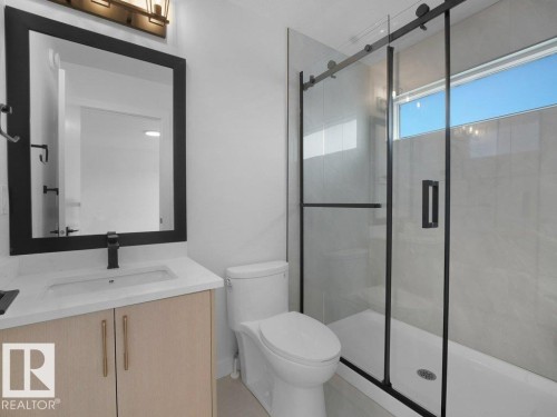 3328 Chickadee Drive, Edmonton, AB - Indoor Photo Showing Bathroom