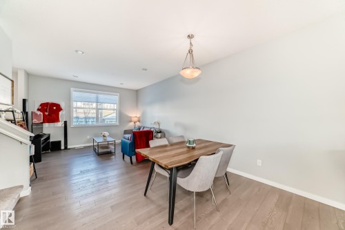 425 Simpkins Link, Leduc, AB - Indoor Photo Showing Other Room