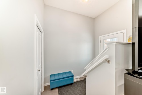 425 Simpkins Link, Leduc, AB - Indoor Photo Showing Other Room