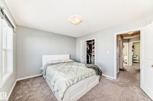425 Simpkins Link, Leduc, AB - Indoor Photo Showing Bedroom