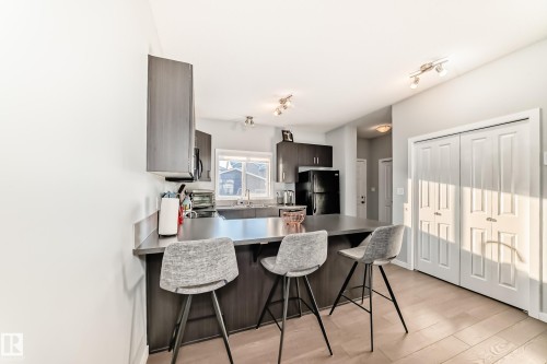 425 Simpkins Link, Leduc, AB - Indoor Photo Showing Dining Room