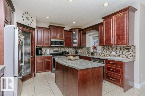 1520 67 Street, Edmonton, AB - Indoor Photo Showing Kitchen