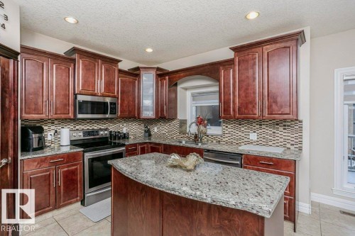 1520 67 Street, Edmonton, AB - Indoor Photo Showing Kitchen