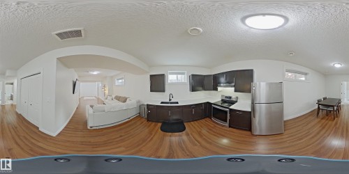 1520 67 Street, Edmonton, AB - Indoor Photo Showing Kitchen