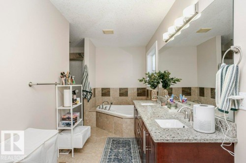 1520 67 Street, Edmonton, AB - Indoor Photo Showing Bathroom