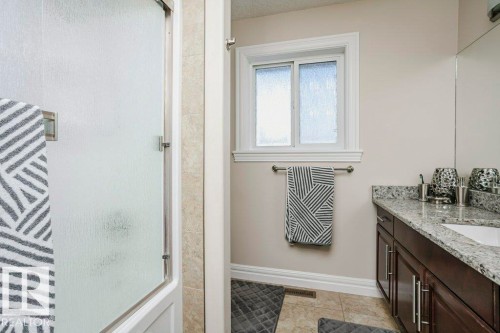 1520 67 Street, Edmonton, AB - Indoor Photo Showing Bathroom