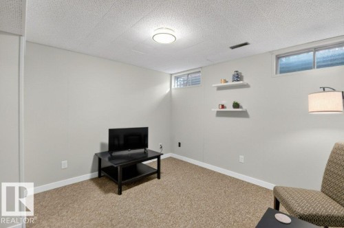 91 Hearthstone, Edmonton, AB - Indoor