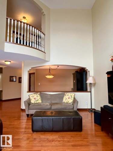 11716 11A Avenue, Edmonton, AB - Indoor