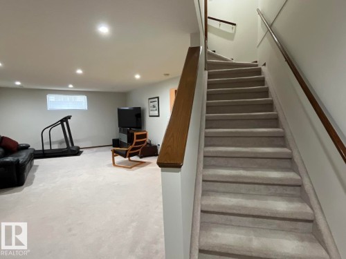 11716 11A Avenue, Edmonton, AB - Indoor